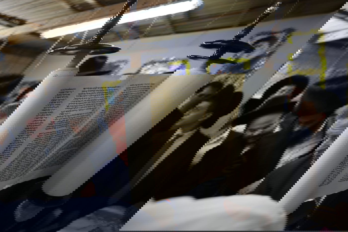 ישיבת רש"י: הכנסת ס"ת ושמחת בית השואבה