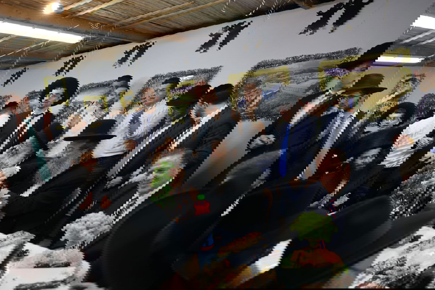 ישיבת רש"י: הכנסת ס"ת ושמחת בית השואבה