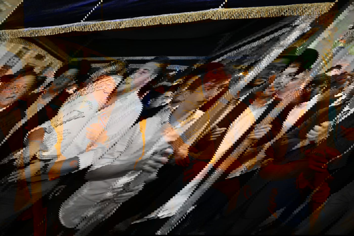 ישיבת רש"י: הכנסת ס"ת ושמחת בית השואבה