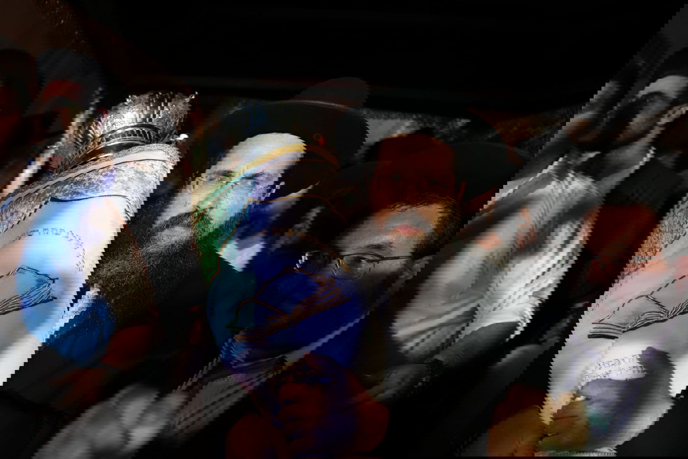 ישיבת רש"י: הכנסת ס"ת ושמחת בית השואבה