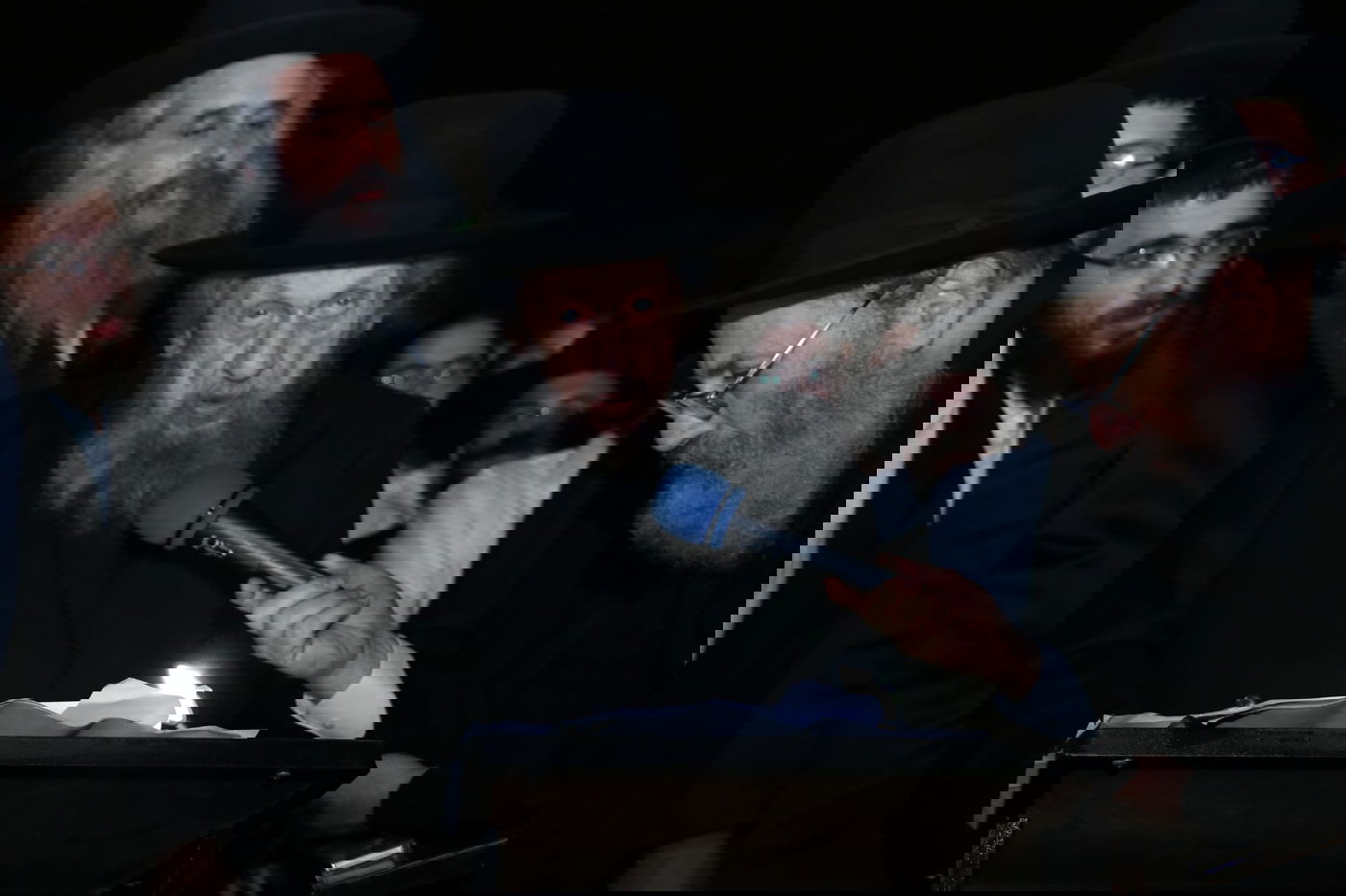 כשהגר"ד לנדו רקד עם המקל • צפו בתיעוד