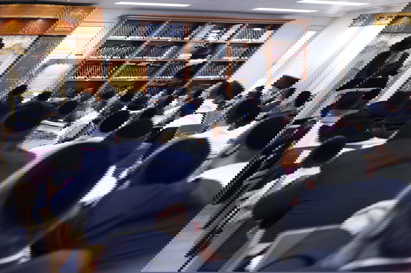 כשהגר"ד לנדו רקד עם המקל • צפו בתיעוד