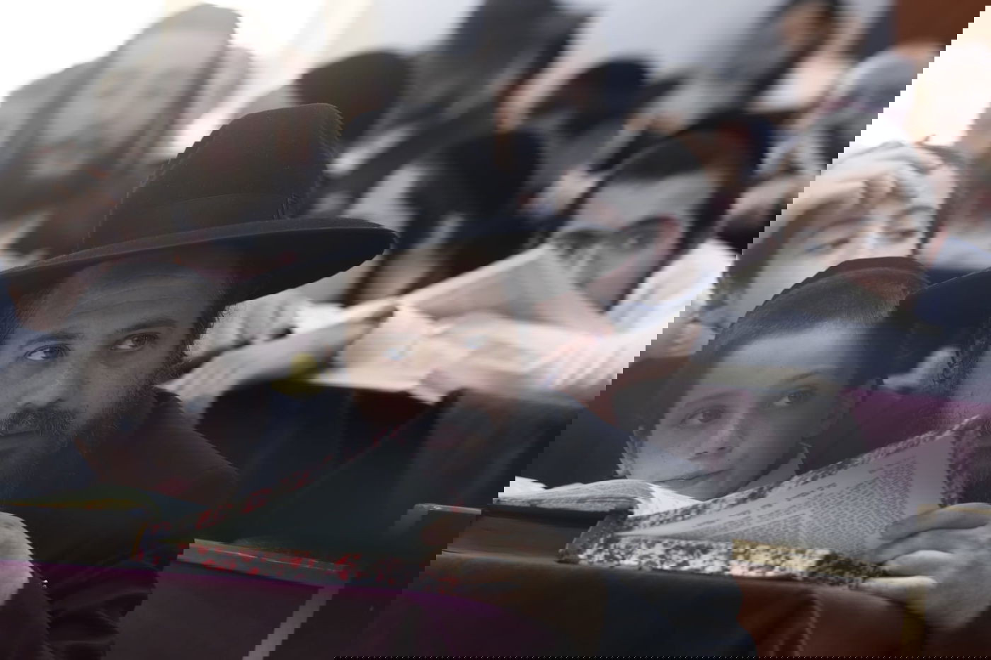 כשהגר"ד לנדו רקד עם המקל • צפו בתיעוד