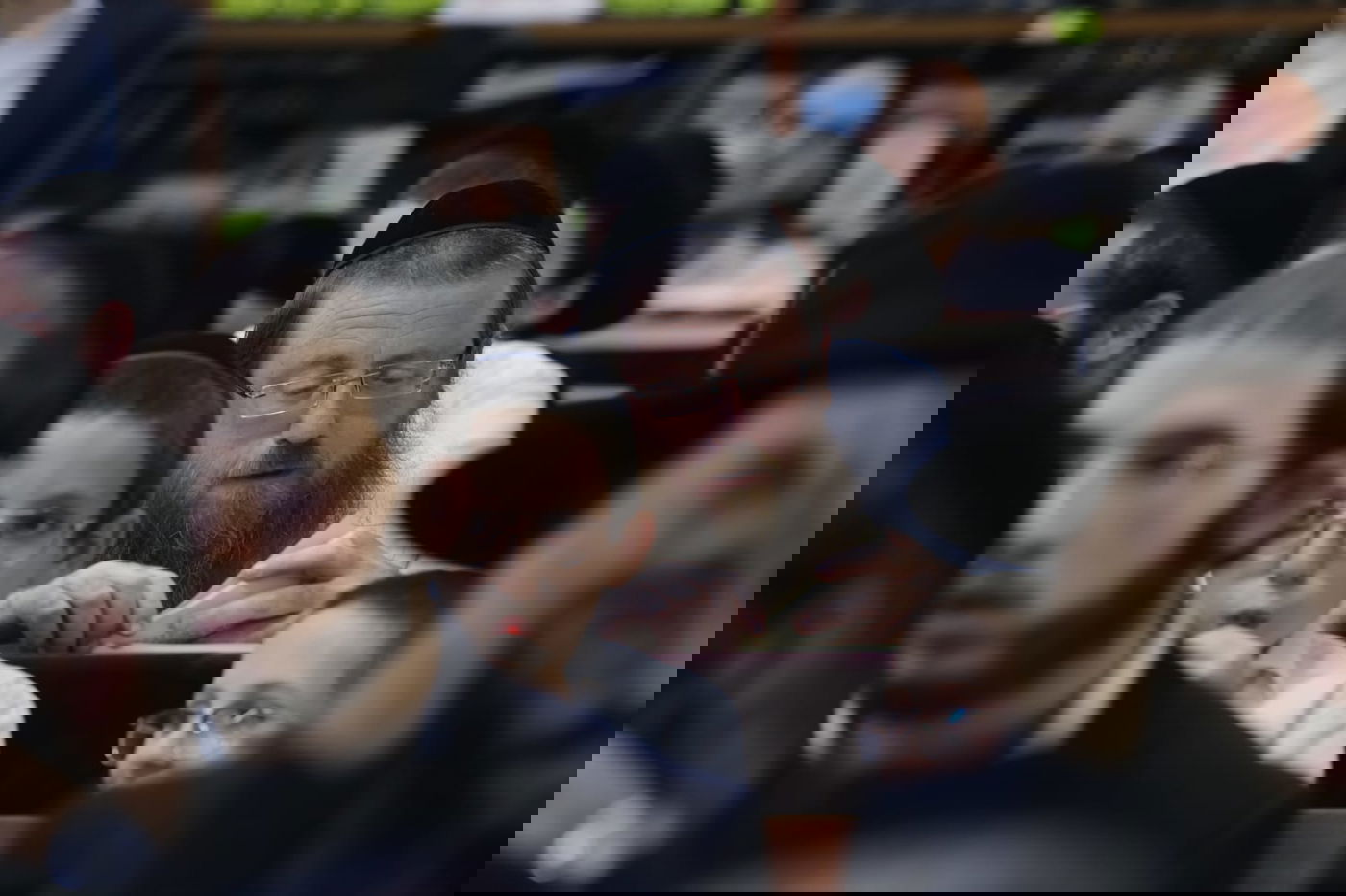 כשהגר"ד לנדו רקד עם המקל • צפו בתיעוד