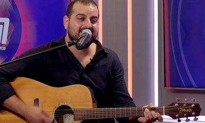 כבש את הפריים-טיים הישראלי; 'עקיבא' בראיון חגיגי • צפו