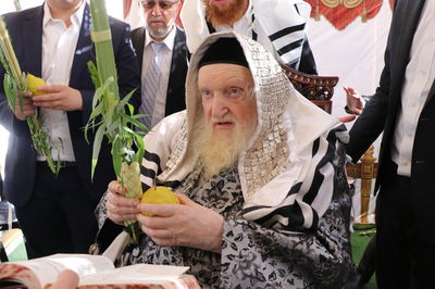 בסוכת הגר"מ