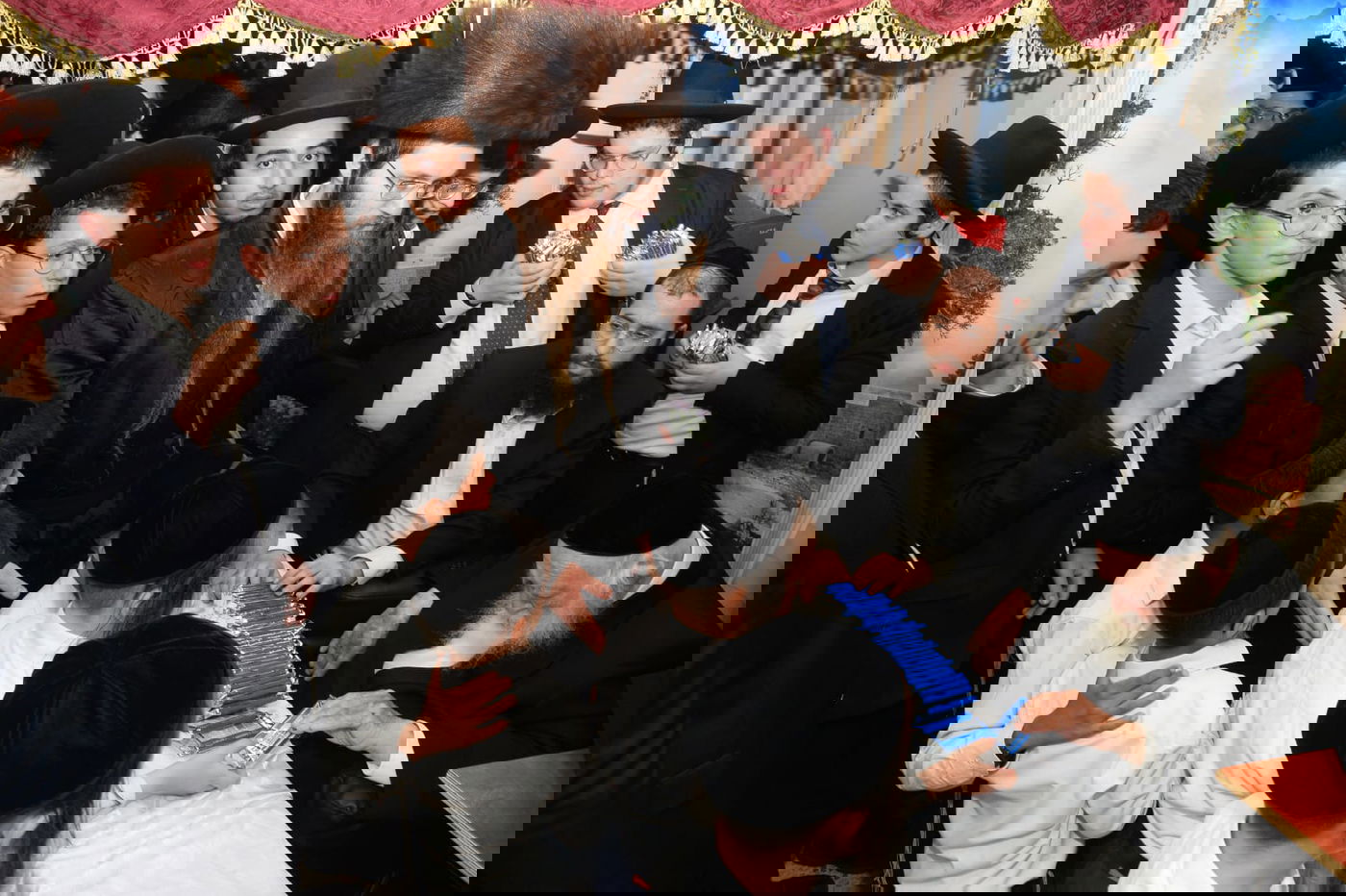 אלפים הקבילו את פני מרן שר התורה; תיעוד