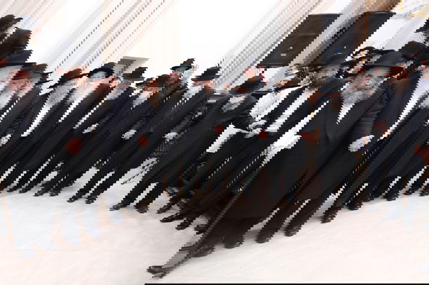 אלפים בשמחת בית השואבה ב'סלבודקא'