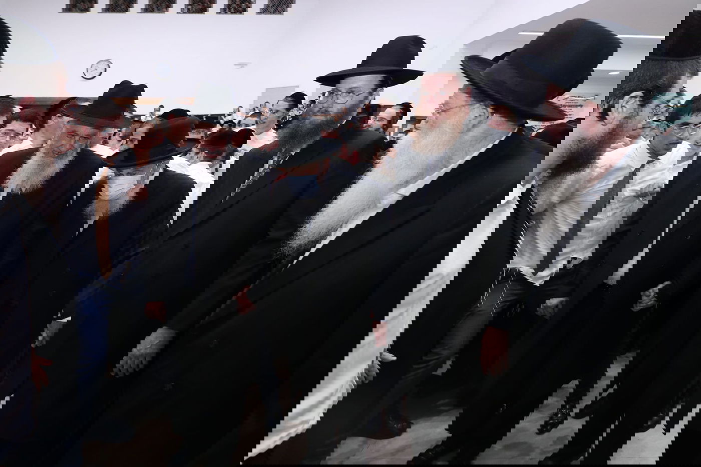 אלפים בשמחת בית השואבה ב'סלבודקא'