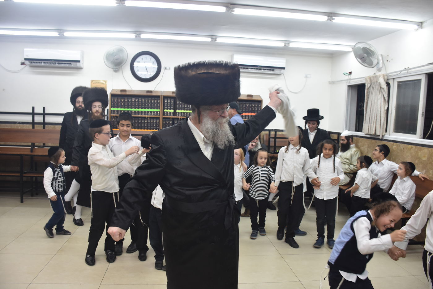 באבוקות אש: שמחת בית השואבה בלעלוב ב"ב