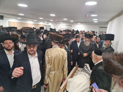 מאות ליוו למנוחות את איש העסקים ר' ברוך פריימן שנפטר מהמחלה