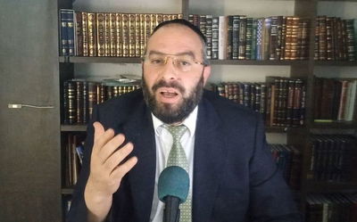 שמחת תורה עם הרב נחמיה רוטנברג • צפו