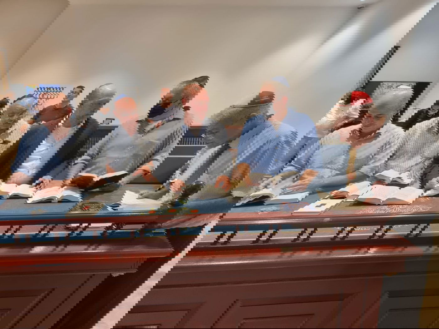 לראשונה מזה 75 שנה: הקפות ותפילות שמחת תורה בבחריין