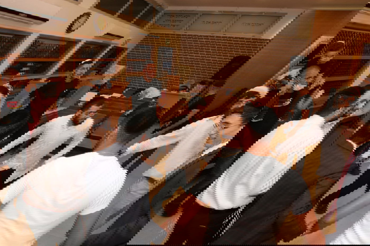 כך חגגו הקפות שניות בתל אביב • גלריה