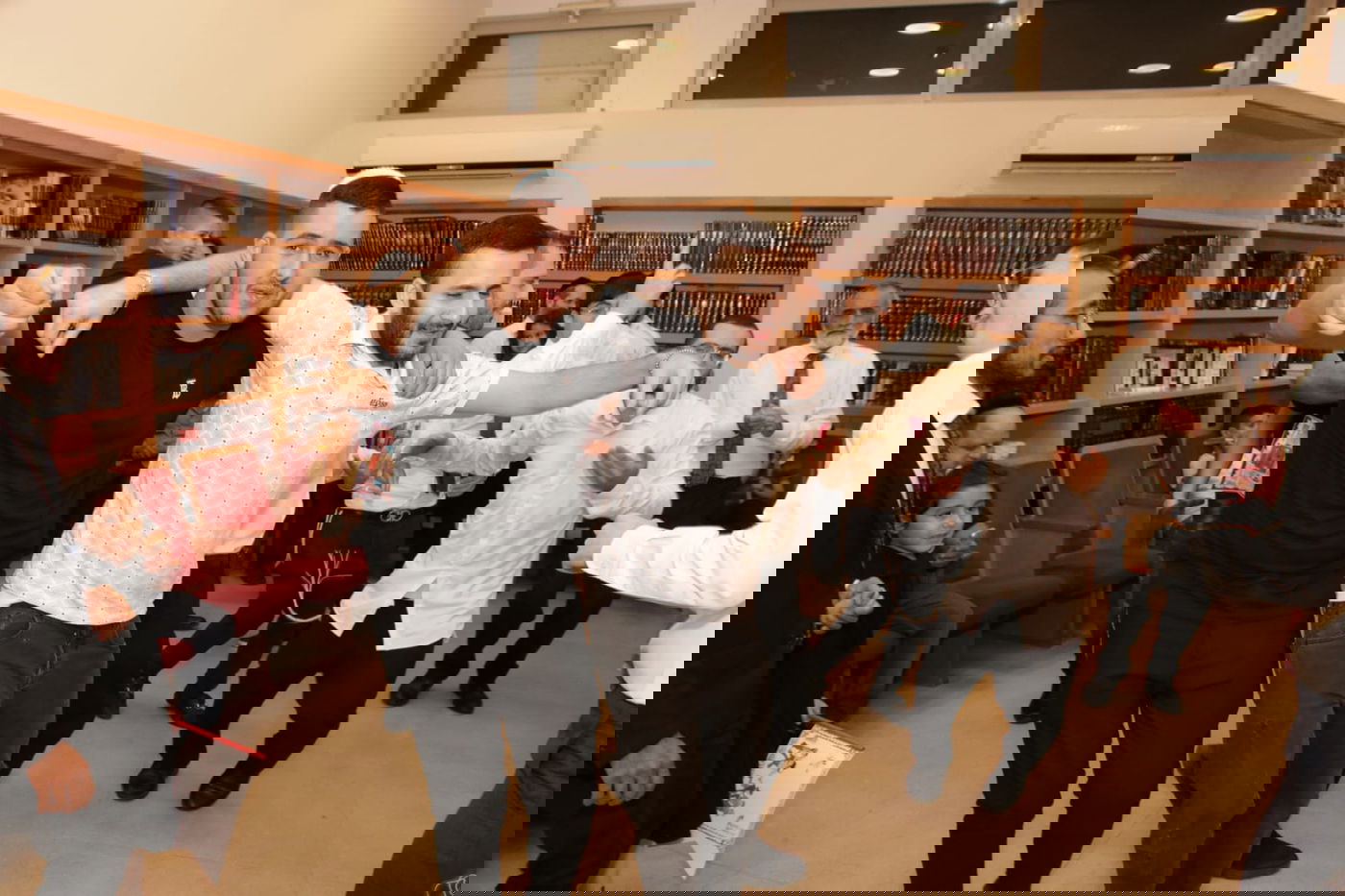 כך חגגו הקפות שניות בתל אביב • גלריה