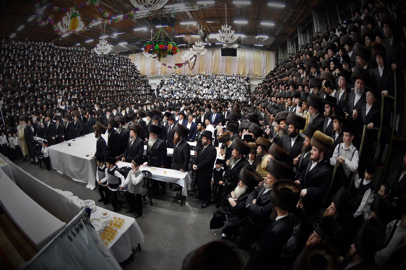 מראות הושענא רבה וחג הסוכות בויז'ניץ