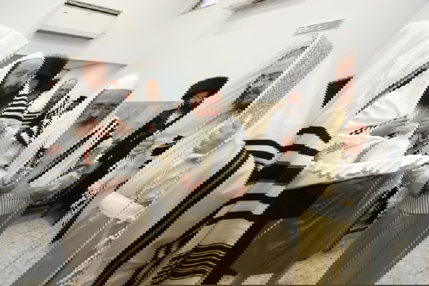 תיעוד: שמחת הברית לנין האדמו"ר מלעלוב י"ם