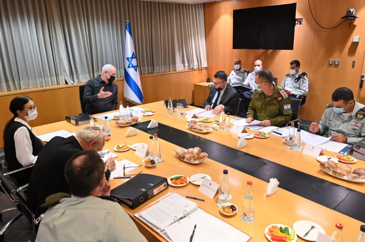 חברי הוועדה