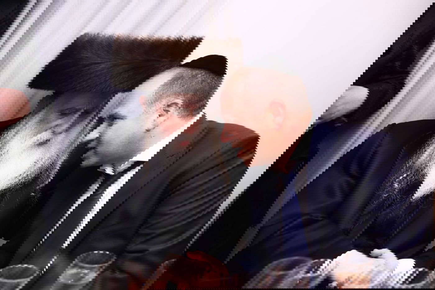 בן הרב התארס עם בת יו"ר זק"א ישראל; צפו בגלריה