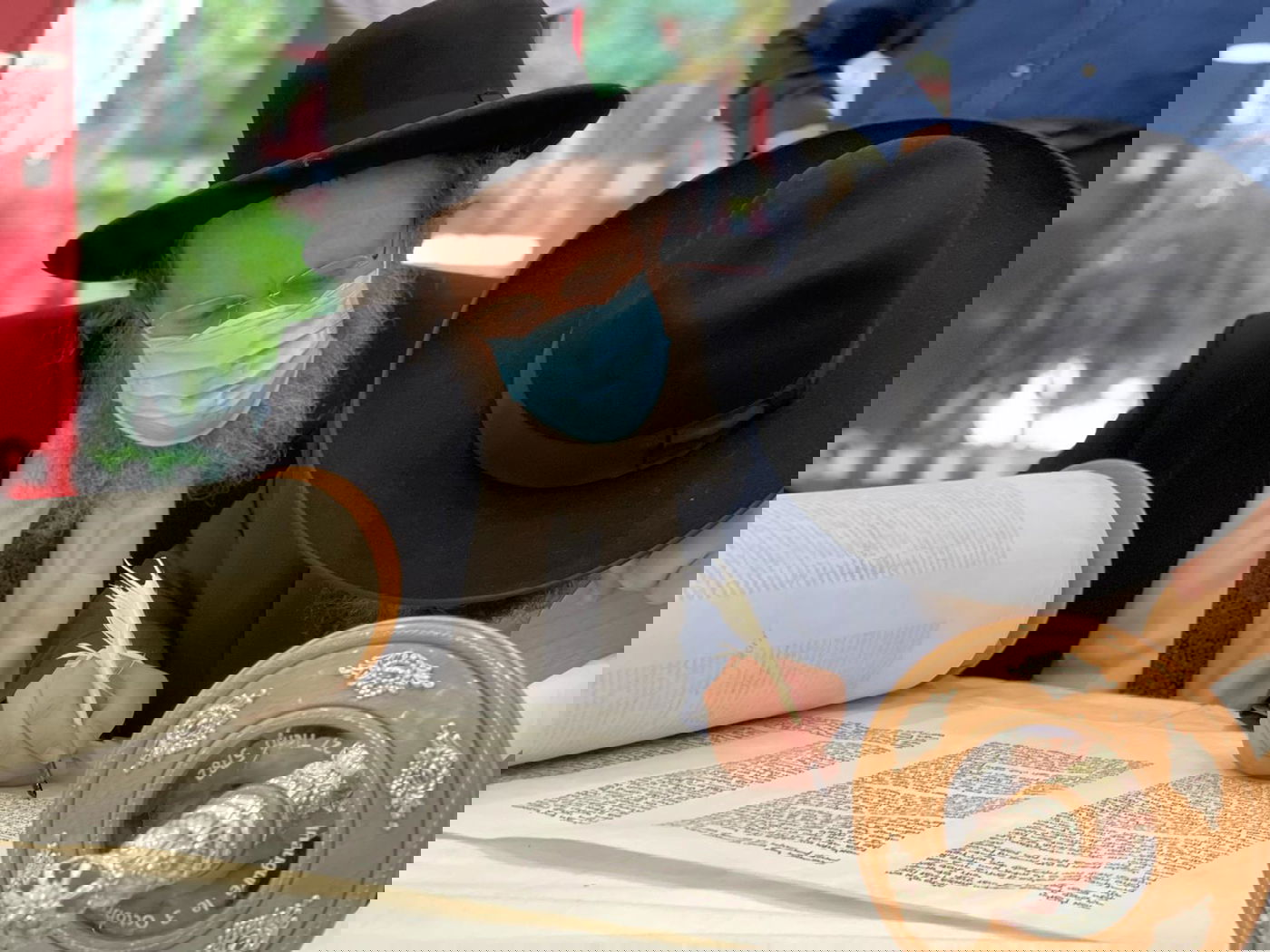 שטרסבורג: חולי קורונה שהחלימו רקדו עם ספרי התורה