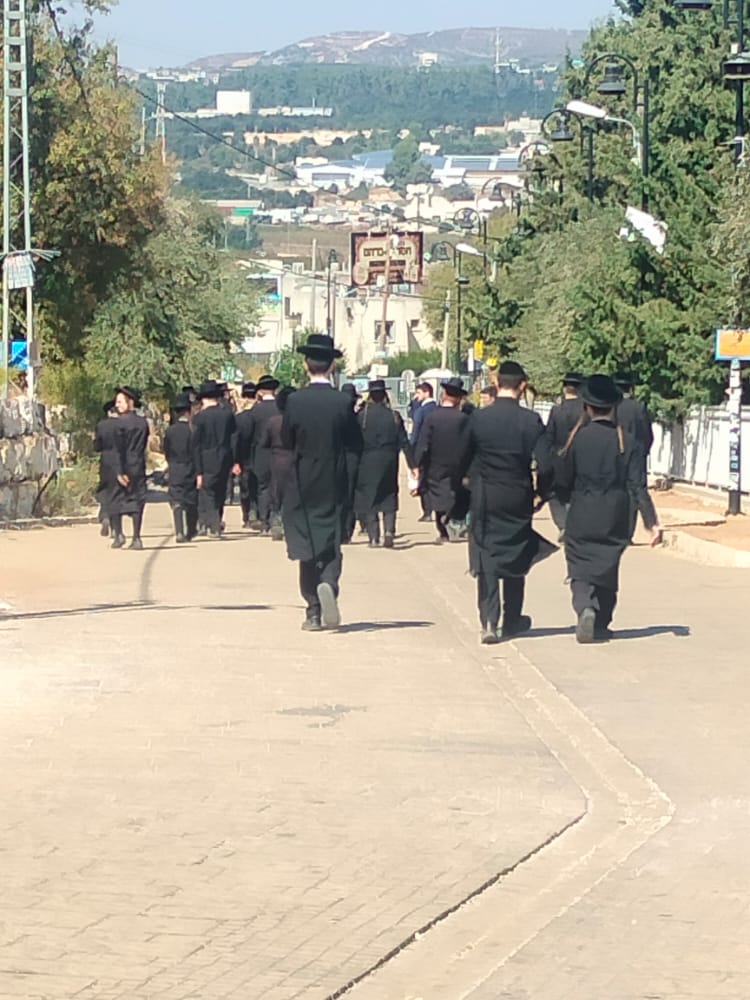 מהומה במירון: קיצונים ניסו לתקוף מאבטח