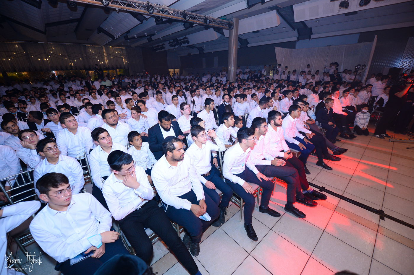 משה קליין השיק את אלבום הבכורה שלו