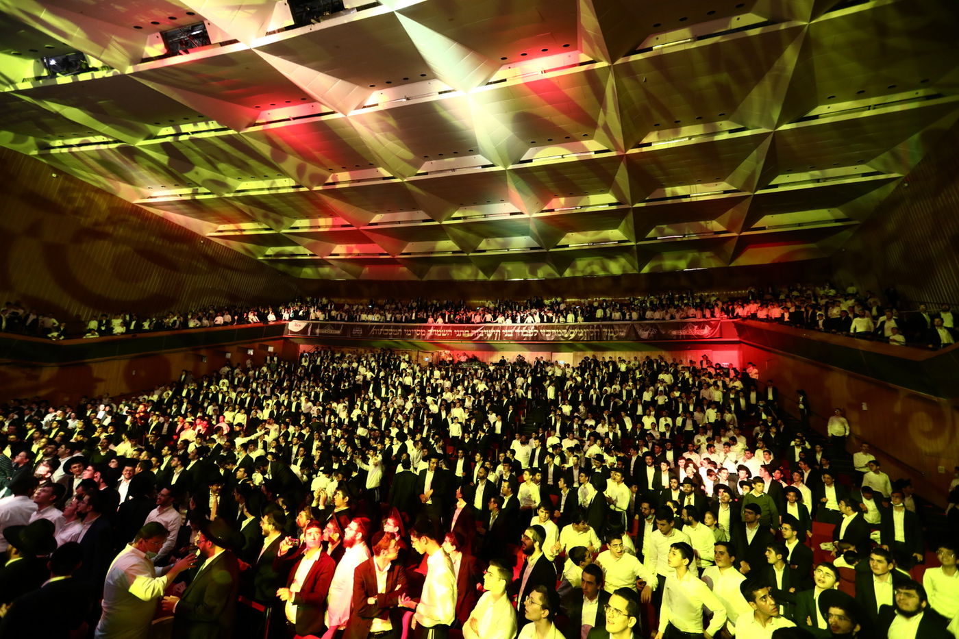 מעל 1,200 סיומים - בערב אחד; תיעוד