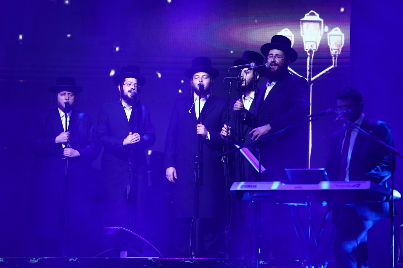 מעל 1,200 סיומים - בערב אחד; תיעוד