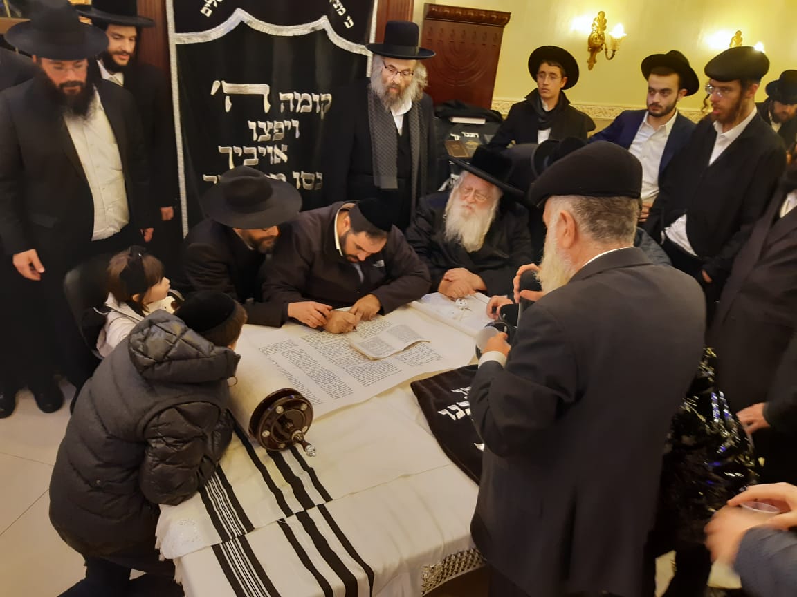 ביום ההילולא: הכנסת ספר תורה בברדיטשוב