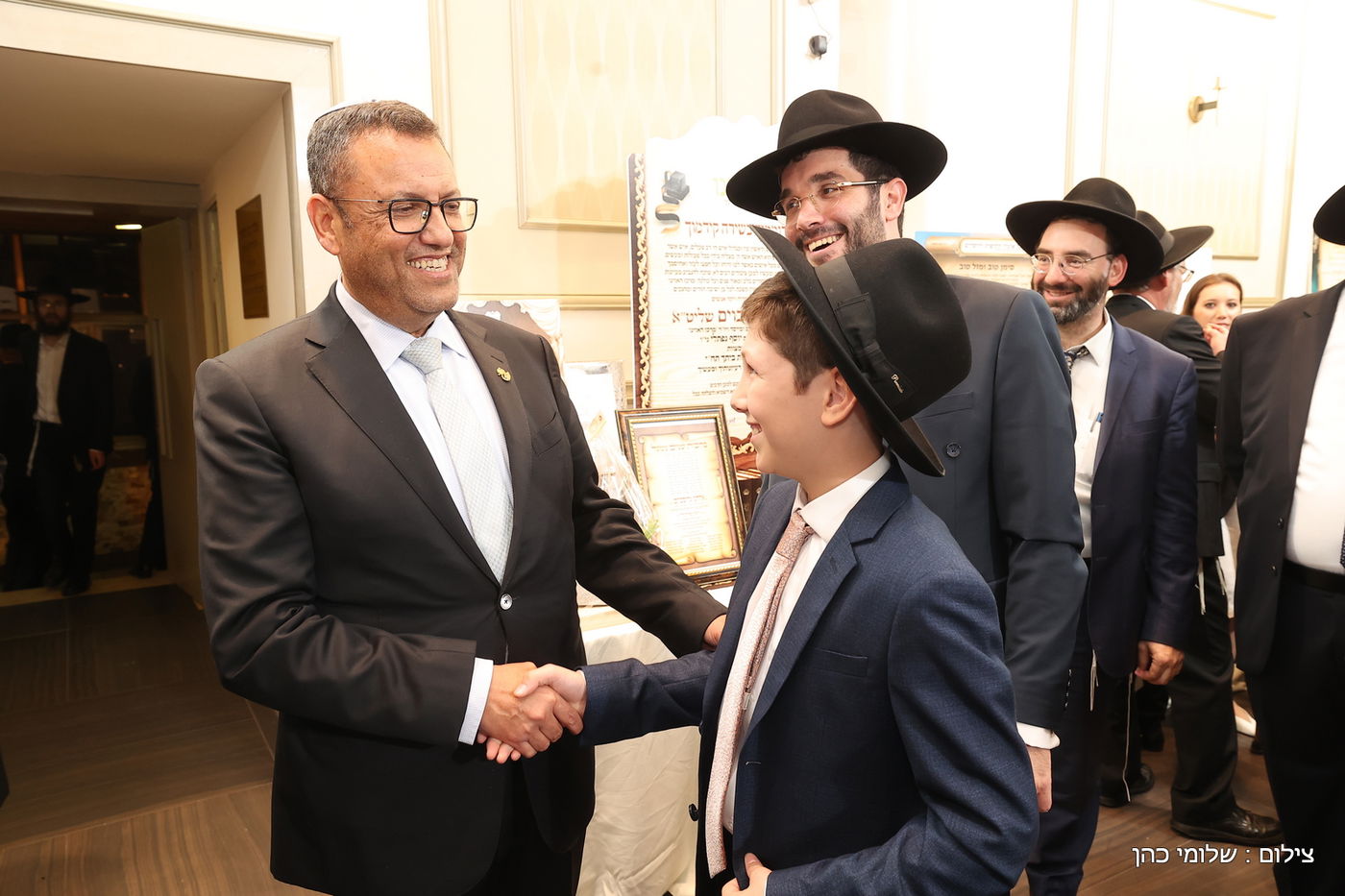 חבר המועצה הירושלמי חגג בר מצווה לבנו; כולם באו