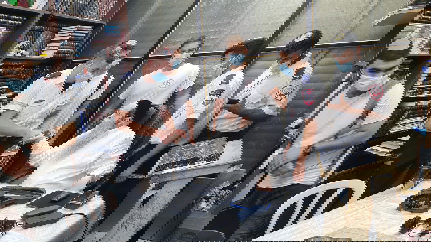 לפני תחילת 'זמן חורף': מד"א חיסנו והתברכו מראש הישיבה