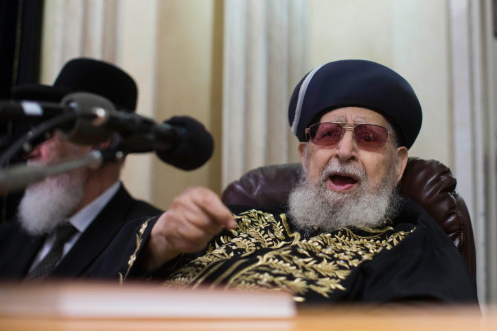 הגר"ע יוסף זצוק"ל. צמח ממכשולים להיות אורו של עולם