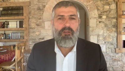 צבי יחזקאלי בפינה על פרשת נח • צפו