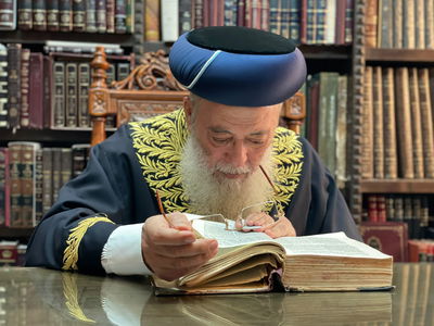 פרשת נח • הראשל"צ הגאון רבי שלמה עמאר עם וורט על הפרשה