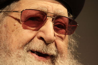 סיפורים מרתקים על מרן רבי עובדיה יוסף זצוק"ל; צפו