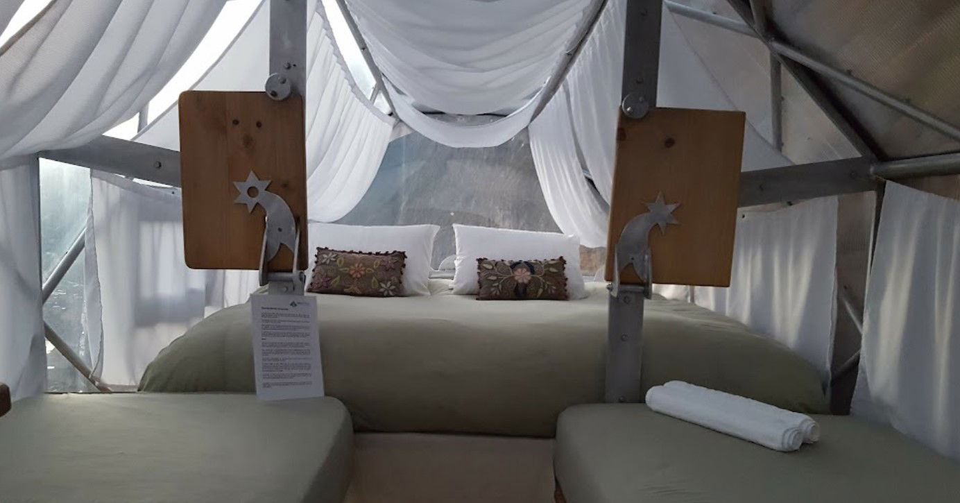 המלון הזה נבנה לאנשים אמיצים בלבד