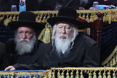 האדמו"ר מגור, הערב