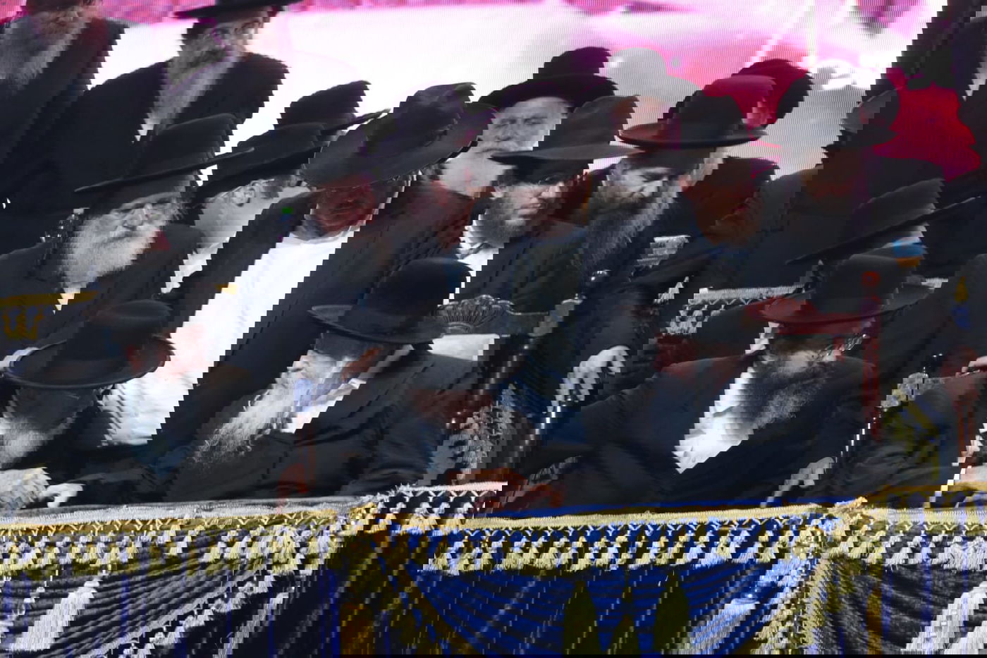 מבחן הענק של גור: האדמו"ר הפתיע והתערב בדיון ההלכתי