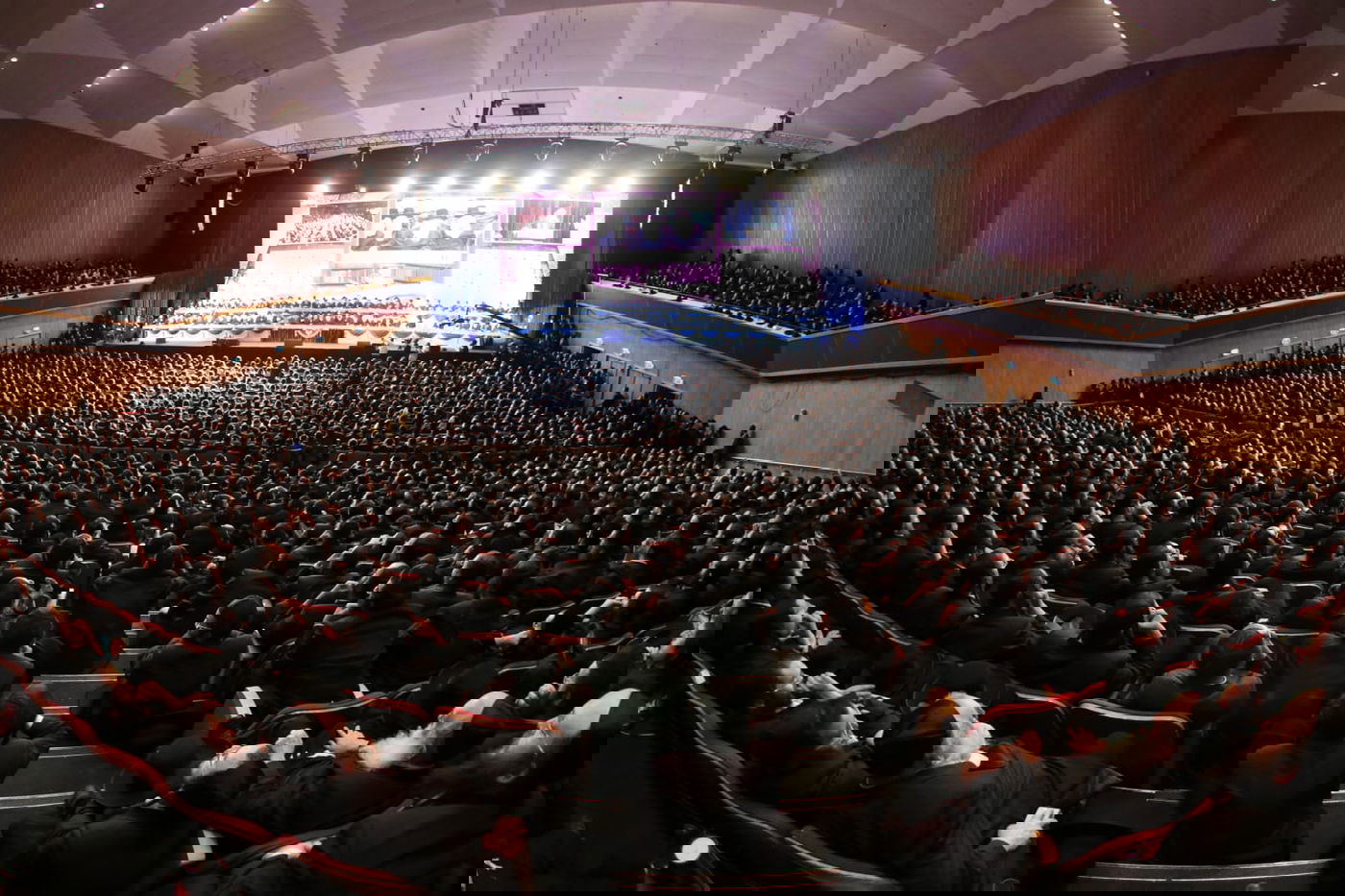 מבחן הענק של גור: האדמו"ר הפתיע והתערב בדיון ההלכתי