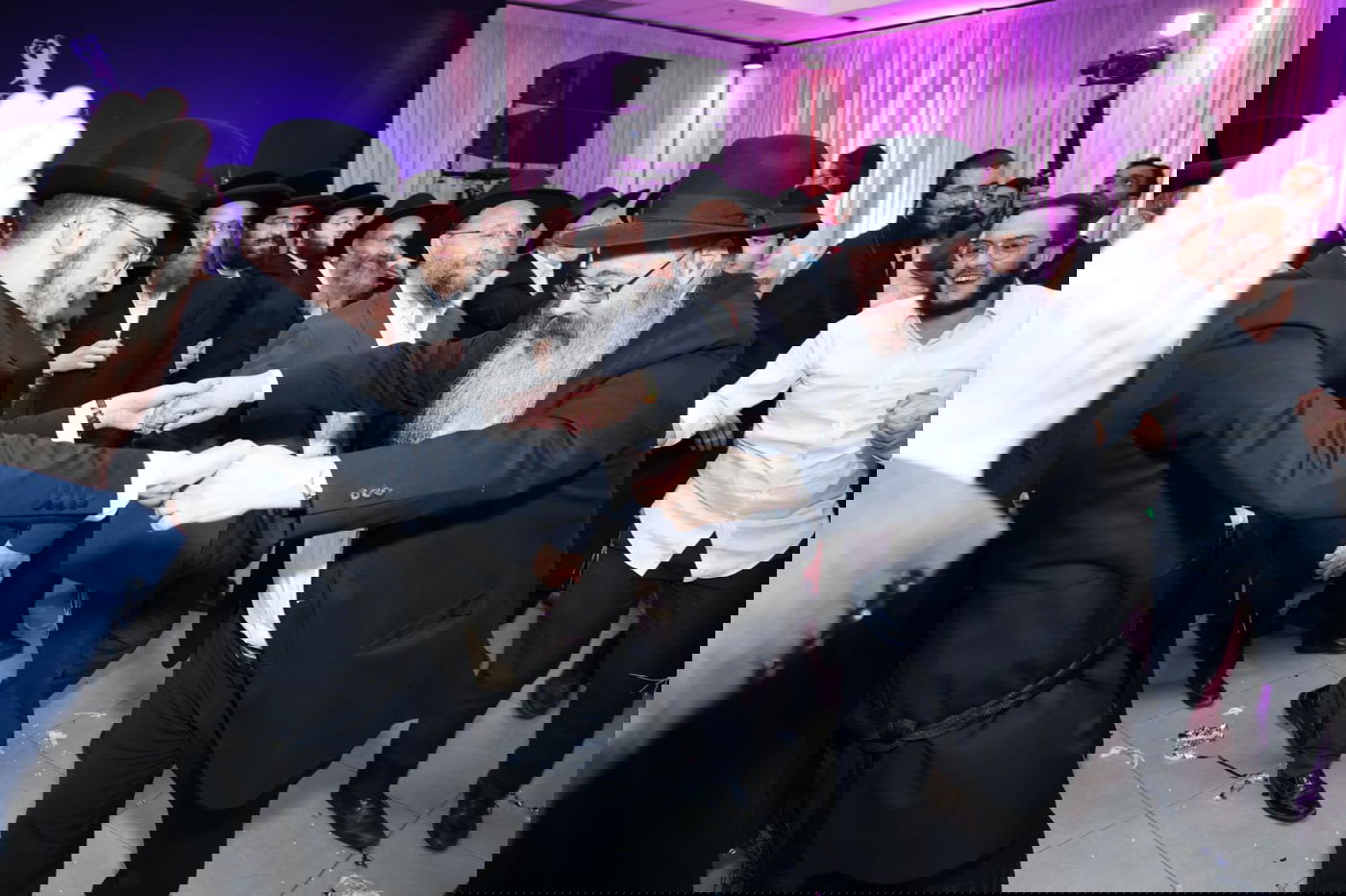 הרב ובר-ארליך חיתן את בנו; הראשל"צ הגאון רבי שלמה עמאר סידר חופה וקידושין