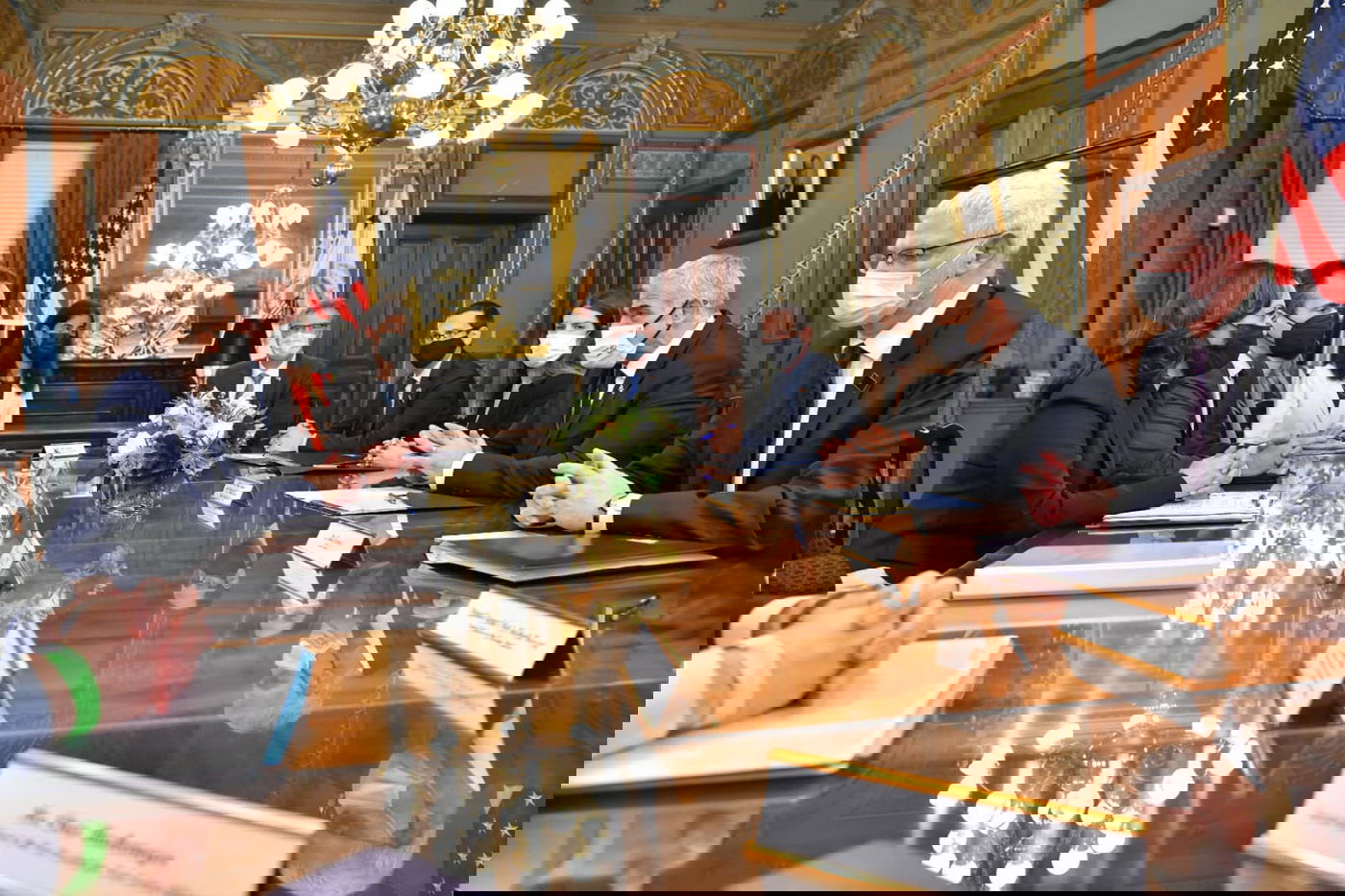 לפי בוושינגטון, אתמול