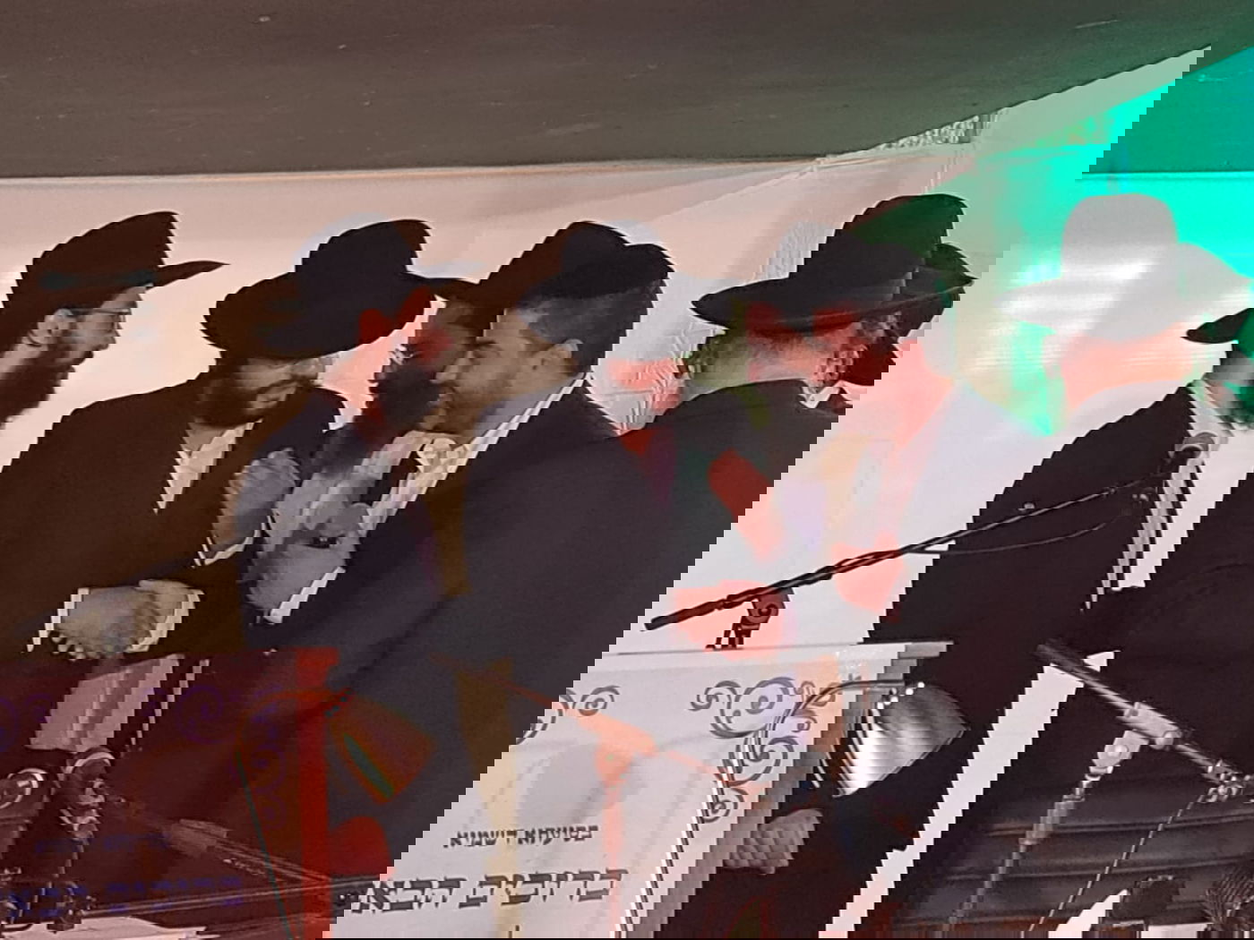 זופניק בכיכר • כל התמונות והנייעס של השבוע