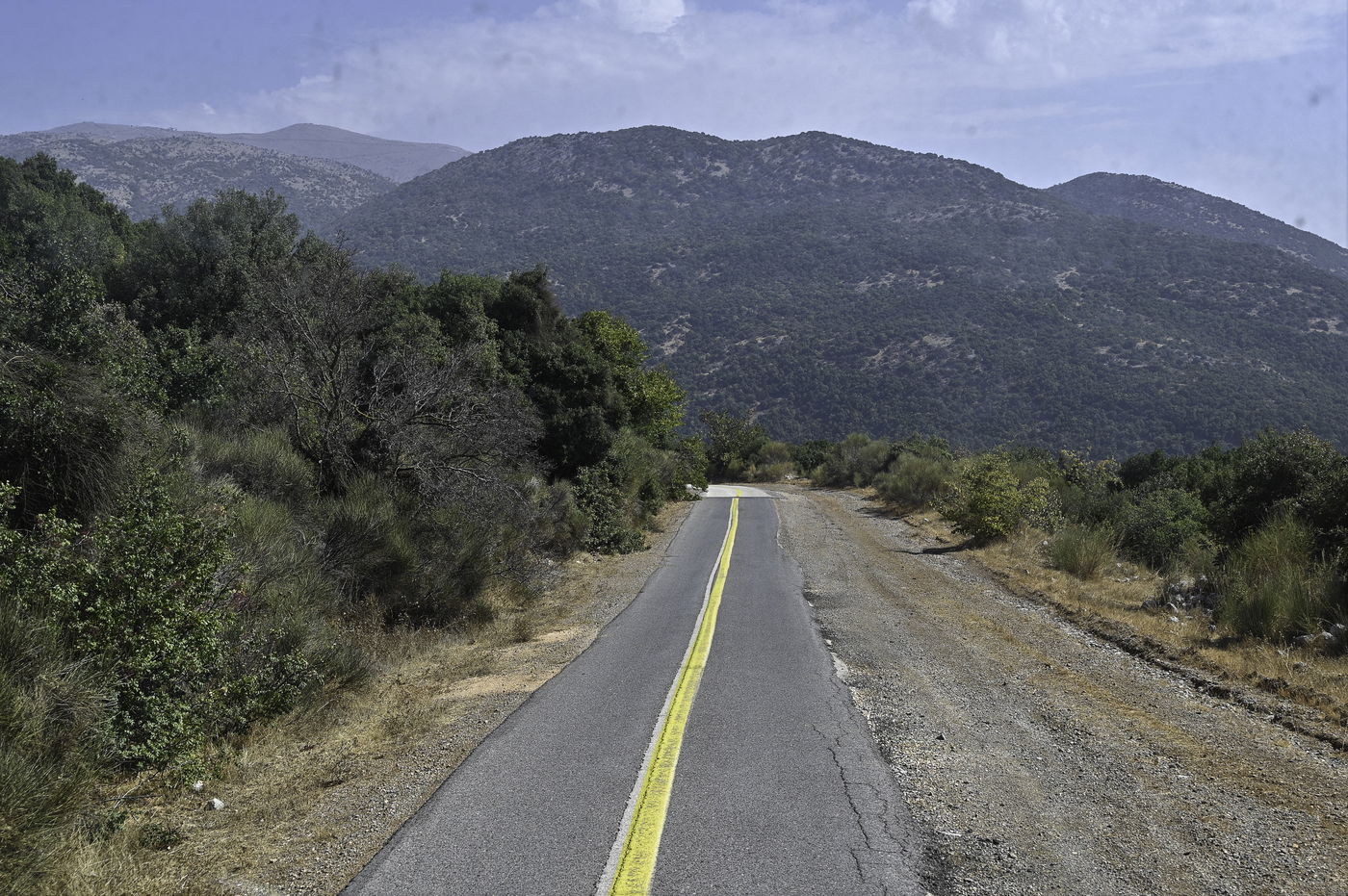 תיעוד: יהודים עלו ל'הר הבתרים' בגבול לבנון