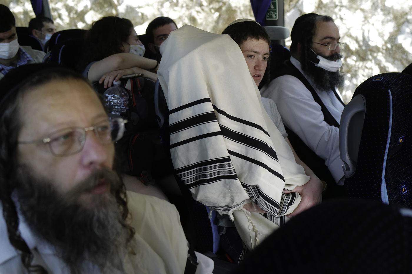 תיעוד: יהודים עלו ל'הר הבתרים' בגבול לבנון