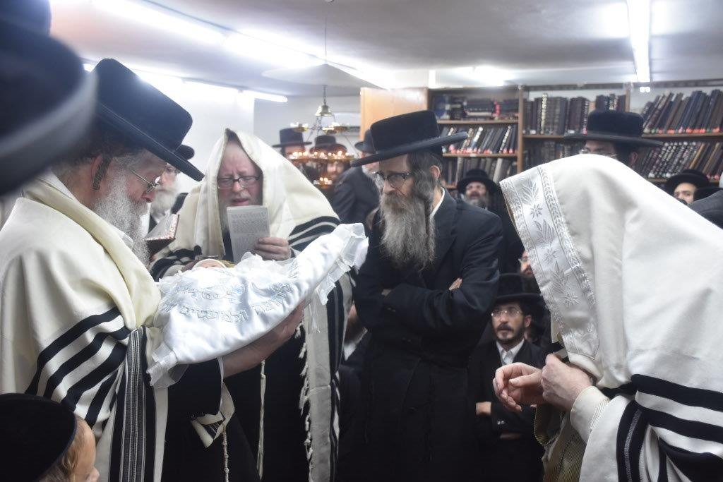 שמחת הברית לנכד כ"ק אדמו"ר מלעלוב