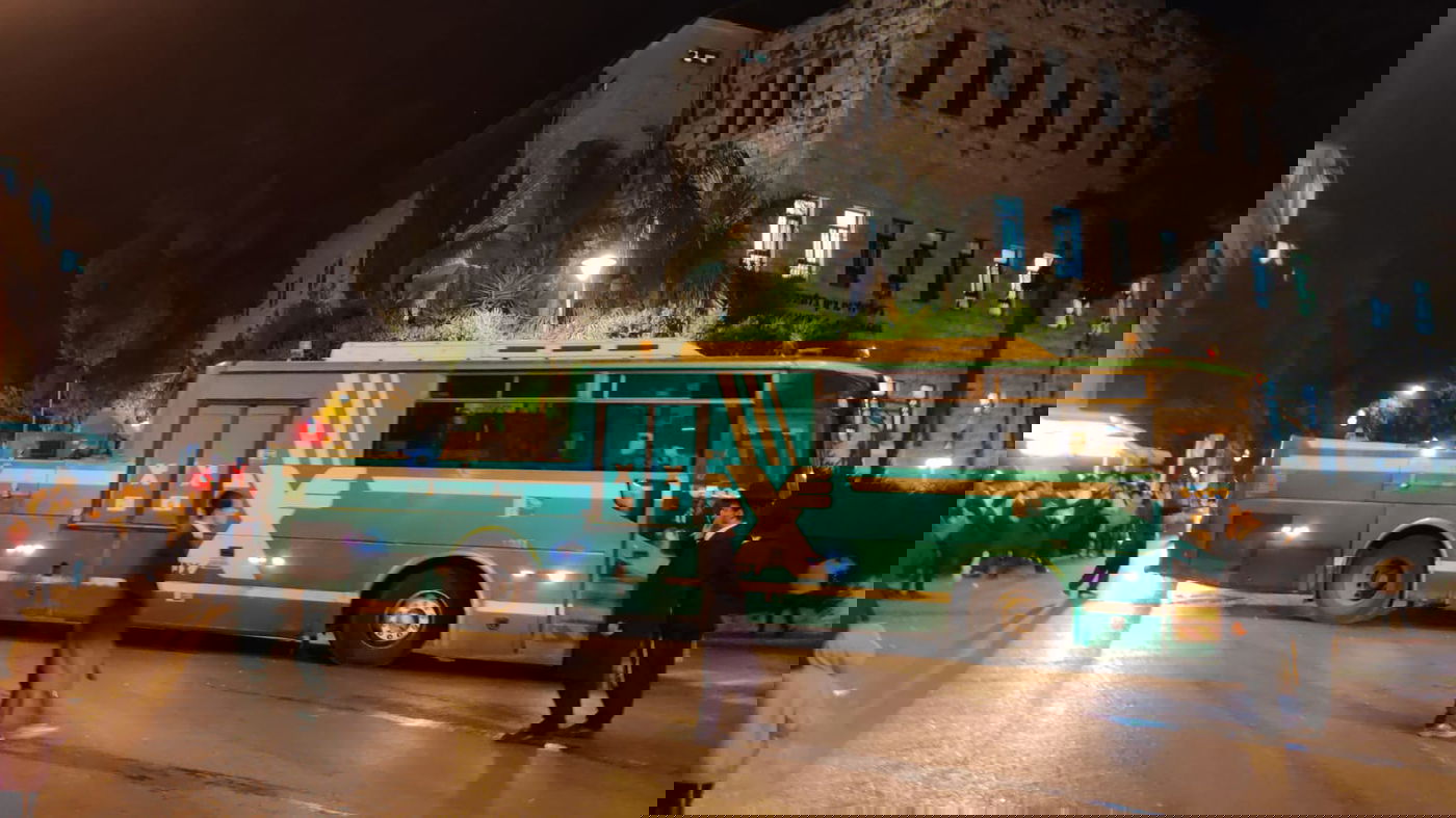 נזקים למספר אוטובוסים בהפגנות הרכבת