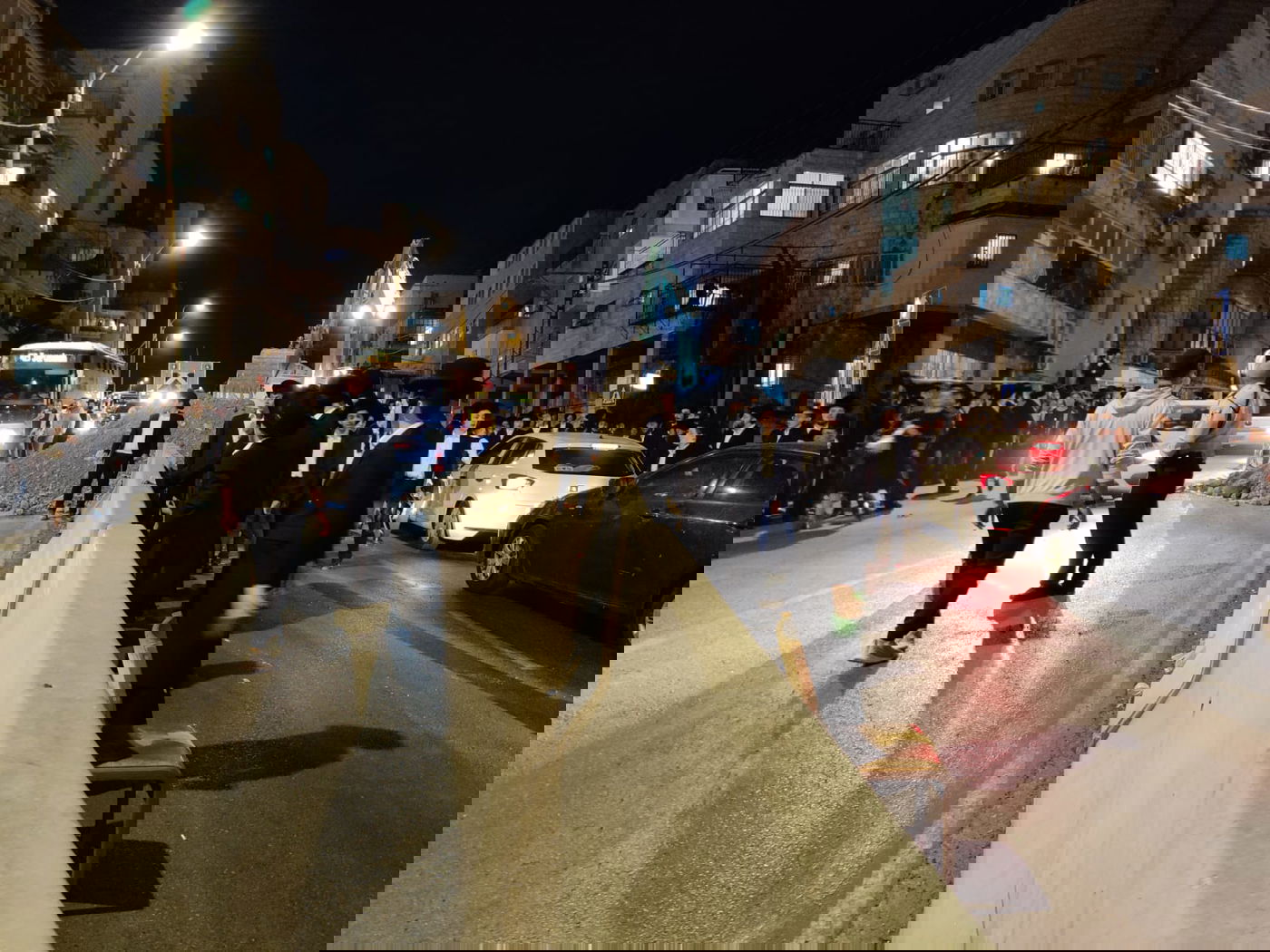 הקיצונים חזרו להפגין נגד הרכבת הקלה; צפו