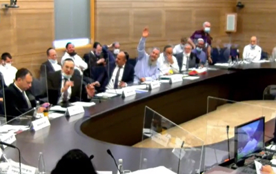 אשר טען: "סעיף בחוק מוכיח שהכל נתפר עבור הרב סתיו"