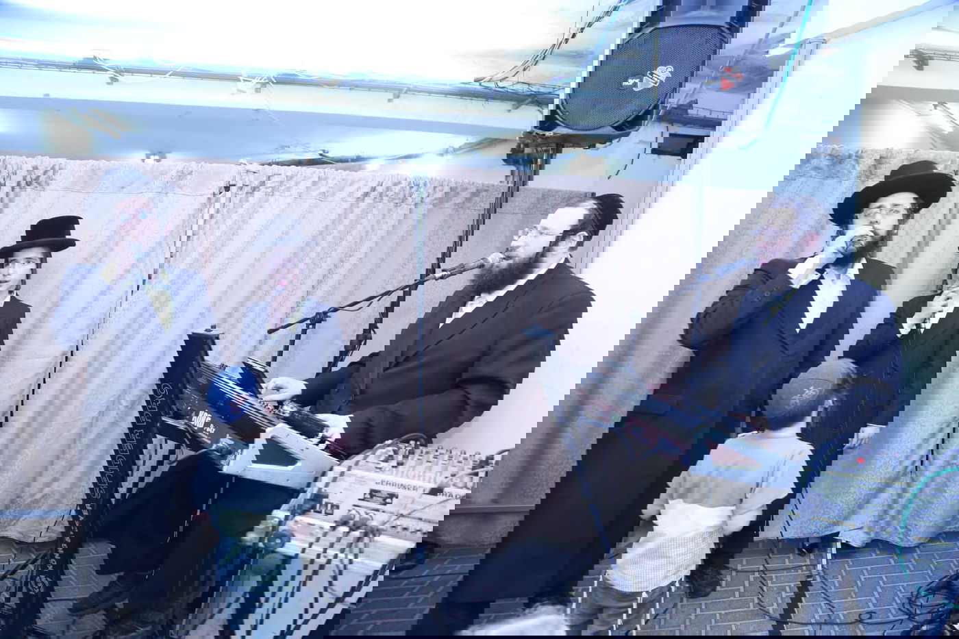 שמחת בר המצווה לנכדו של אב"ד ערלוי