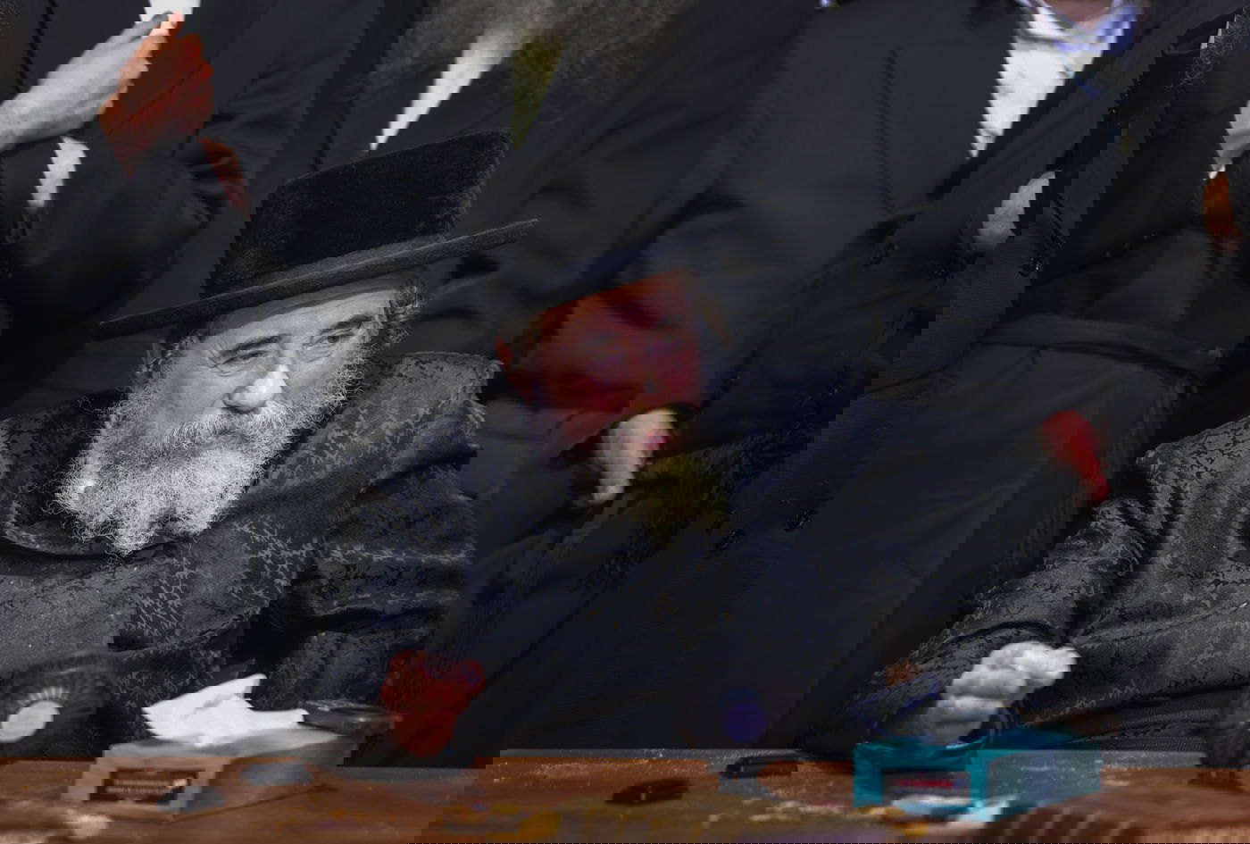 הרבי מרחמסטריווקא קידש לבנה בצפת